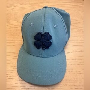 Black Clover Live Lucky Fitted Hat Top Golf Flex Fit Cap Small Medium Navy Slate